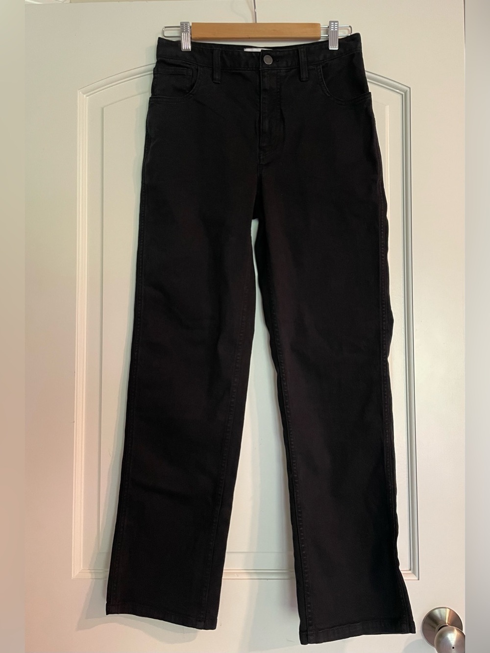 TNA Aritzia Straight Leg Jeans Women’s Regular Fit Black Cotton Denim 5-Pocket